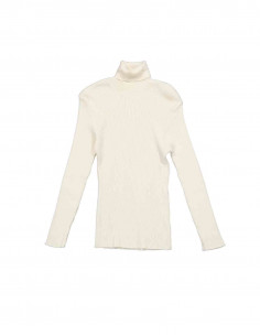 Vintage women's turtle neck sweater