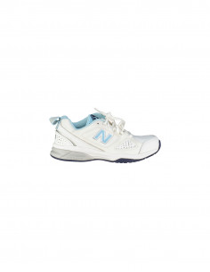 New Balance women's sneakers