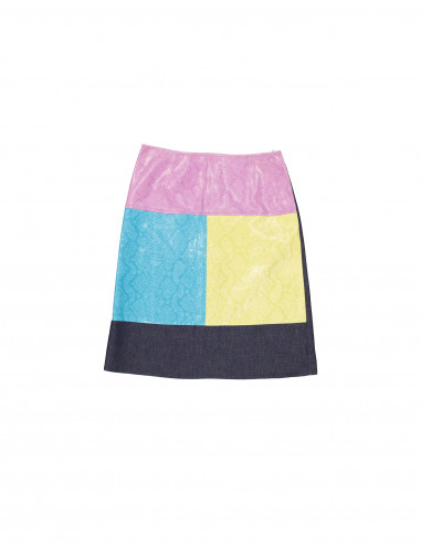 It's women's skirt