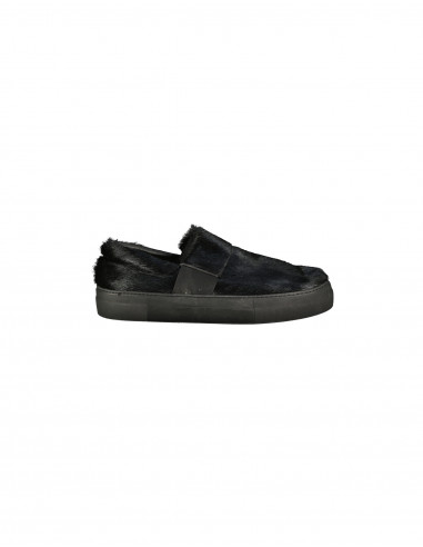 Barny Nakhle men's flats