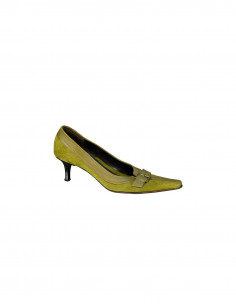 Vintage women's suede leather heels