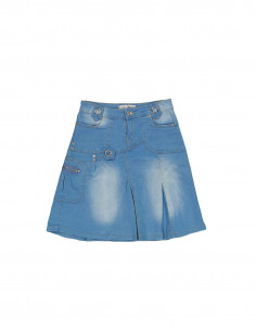 Mini skirts | Fashionable style accents | Think2