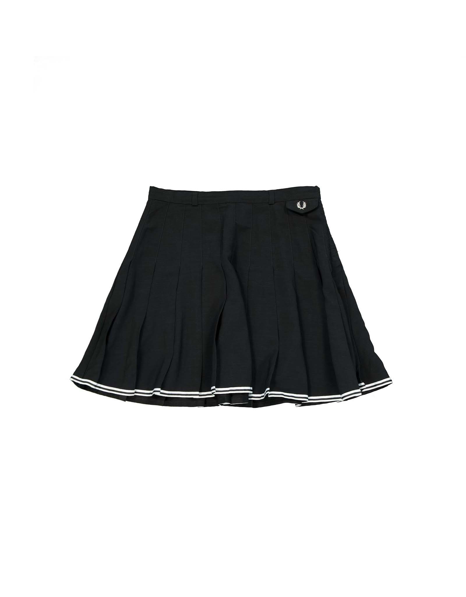 Fred Perry women's black skirt